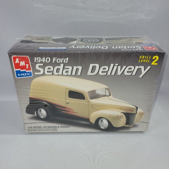 1940 Ford Sedan Delivery 1/25 Model Kit by AMT ERTL SEALED - Picture 1 of 1